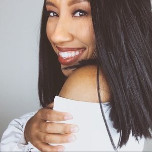 Meet your Posher, Naomi